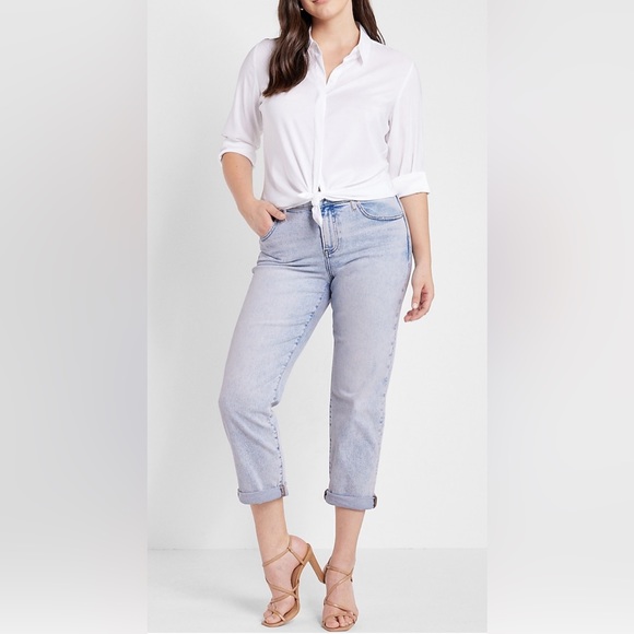 Express Mid Rise Blue Tinted Boyfriend Jeans Size 8L (worn once) - Picture 3 of 7